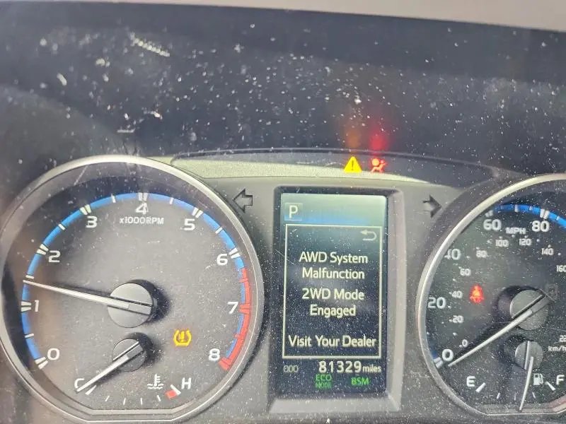 2018 TOYOTA RAV4 XLE  