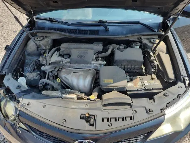 2014 TOYOTA CAMRY SE  