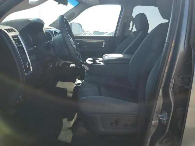 2013 RAM 1500 SLT  