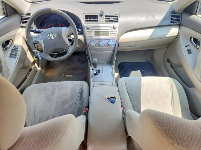 2011 TOYOTA CAMRY LE  