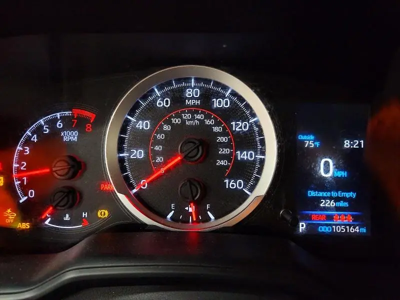 2021 TOYOTA COROLLA SE  