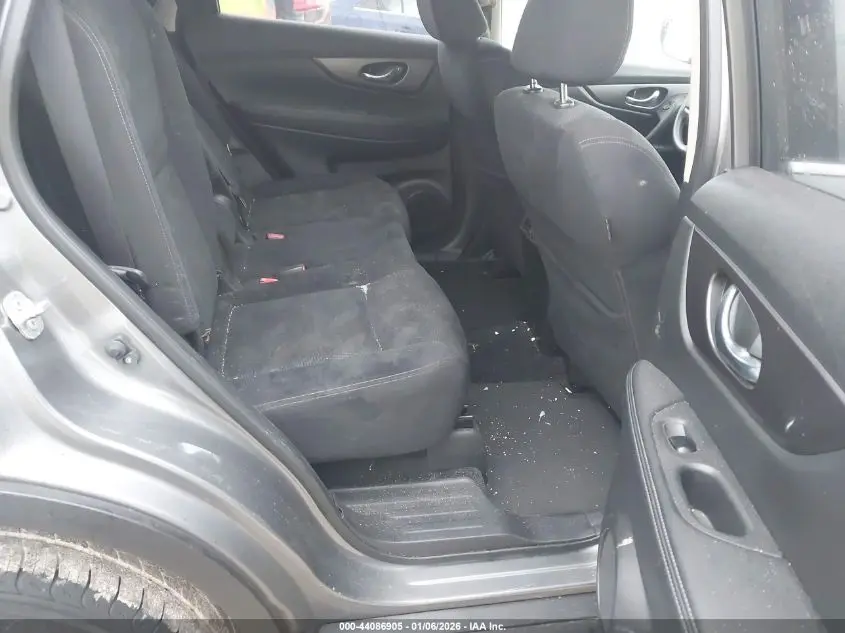 2016 NISSAN ROGUE S
