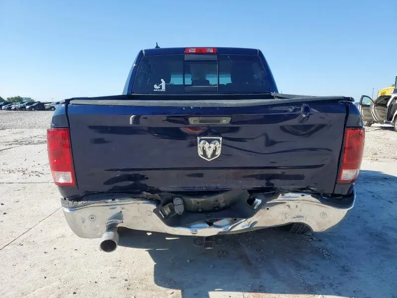 2016 RAM 1500 SLT  