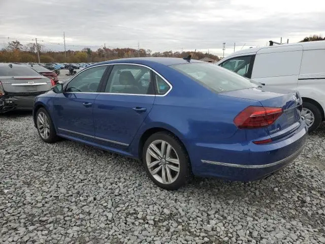 2017 VOLKSWAGEN PASSAT SE  