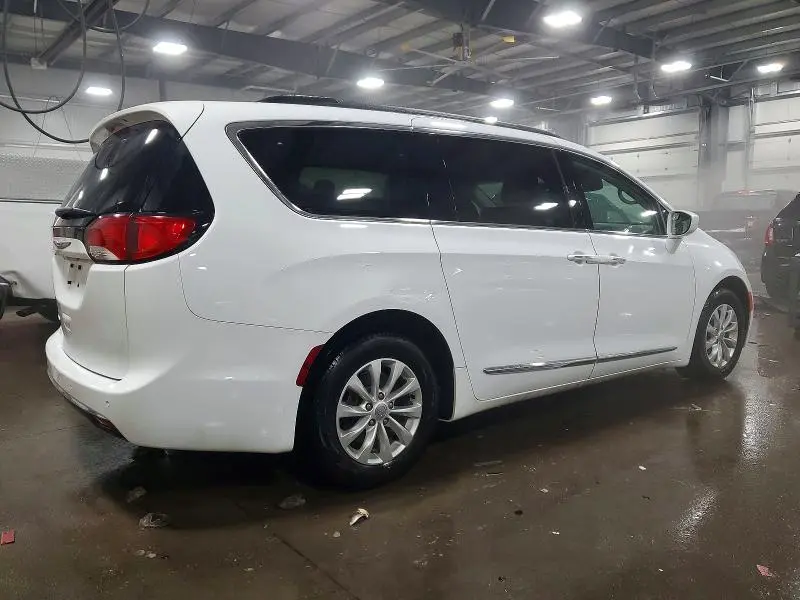 2017 CHRYSLER PACIFICA TOURING L  