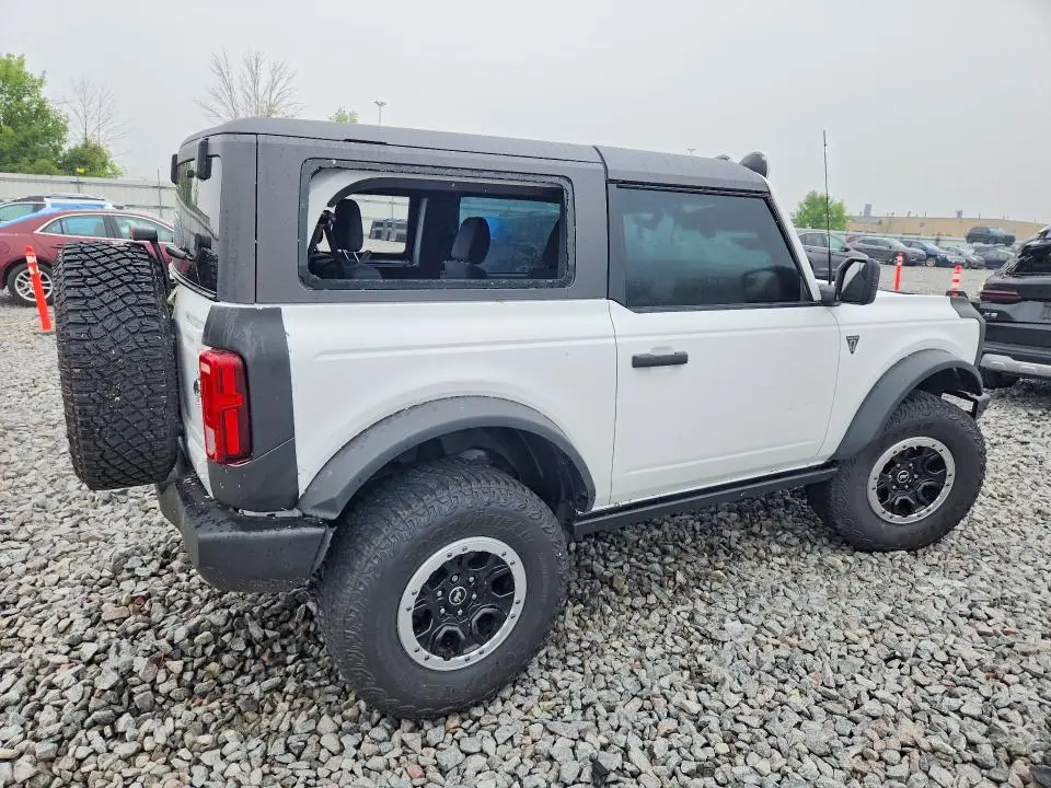 2022 FORD BRONCO BASE  