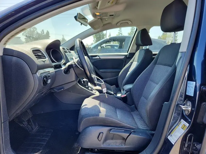 2013 VOLKSWAGEN GOLF   