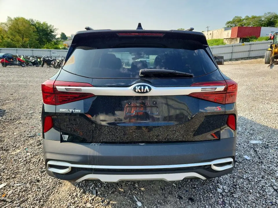 2021 KIA SELTOS S  