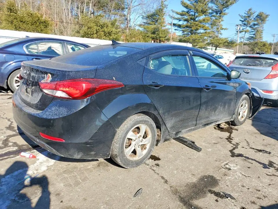 2014 HYUNDAI ELANTRA SE  
