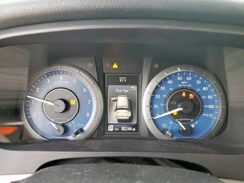 2016 TOYOTA SIENNA XLE  