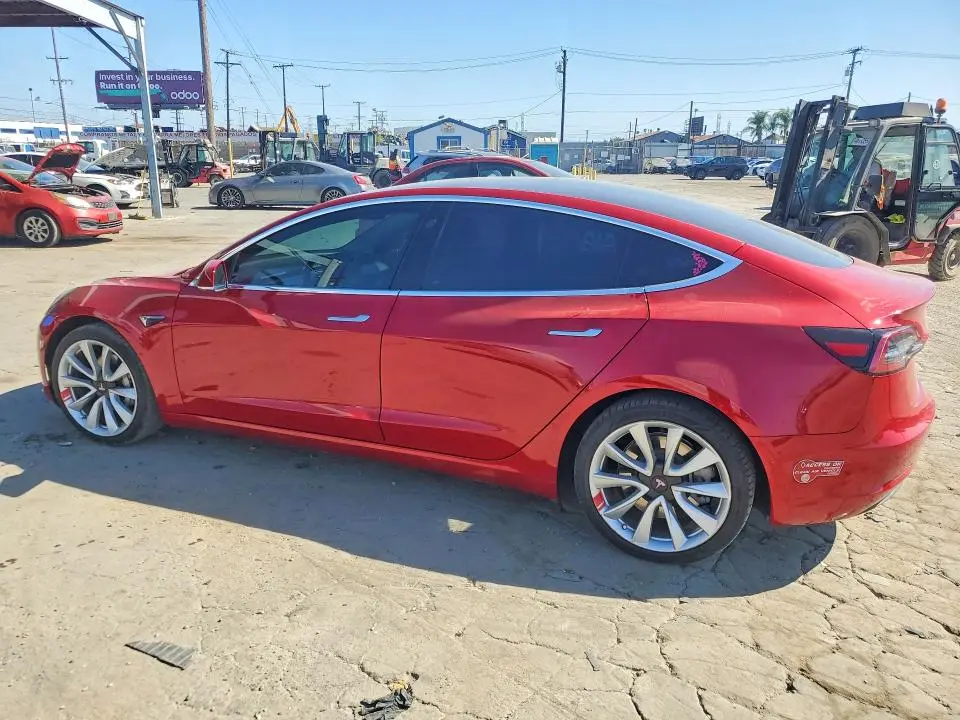 2018 TESLA MODEL 3   