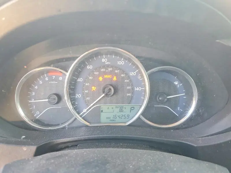 2015 TOYOTA COROLLA LE PLUS  