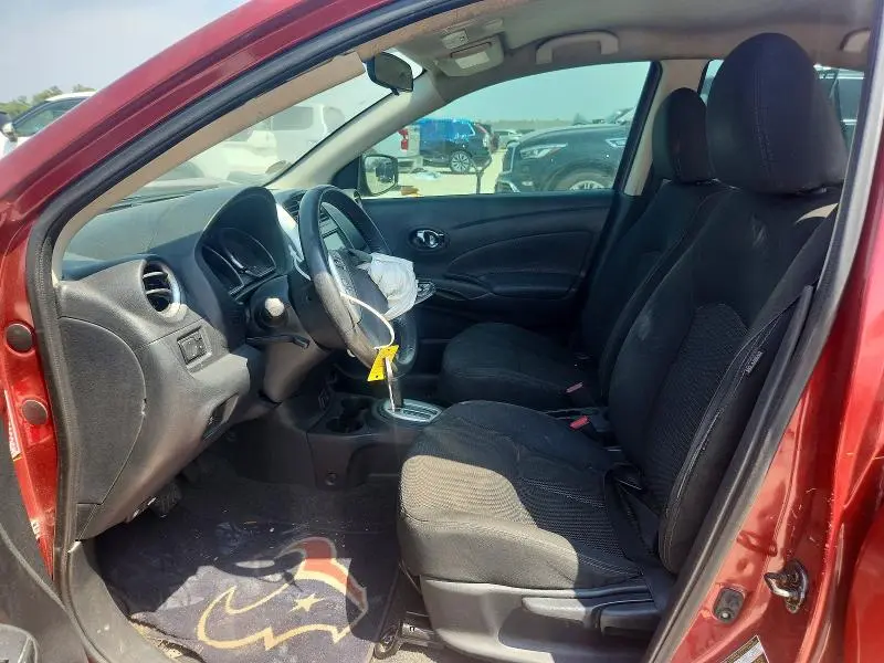 2018 NISSAN VERSA SV  