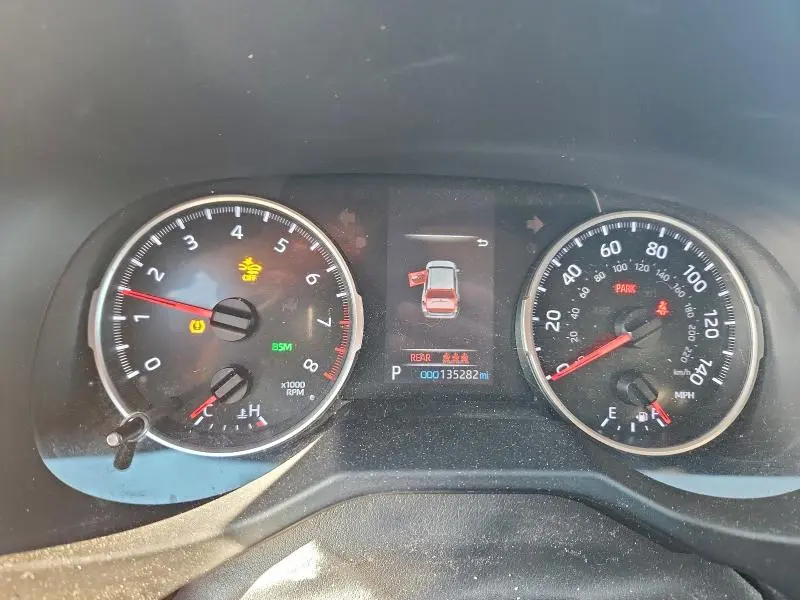 2019 TOYOTA RAV4 XLE  