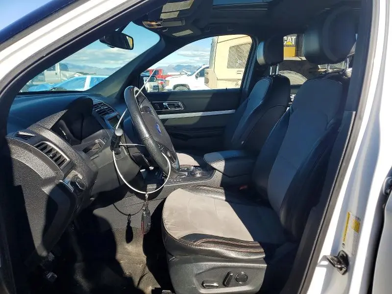 2017 FORD EXPLORER XLT  