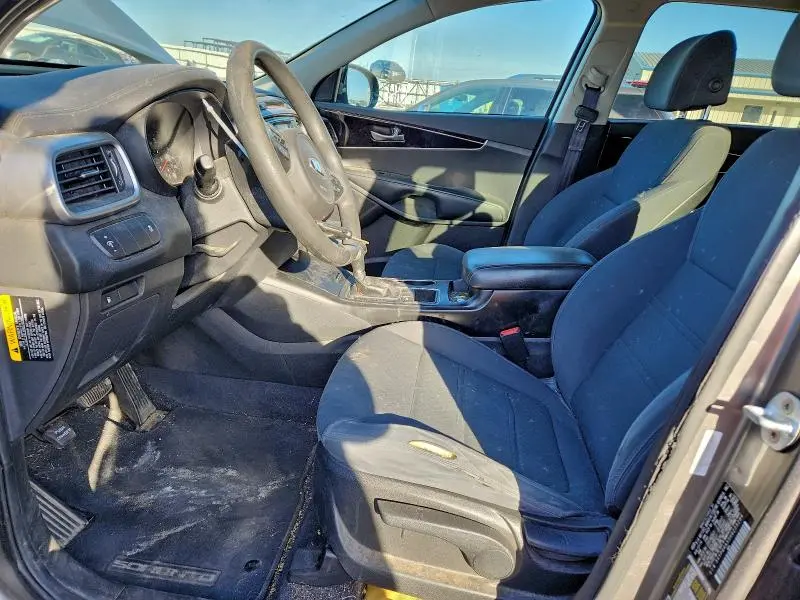 2017 KIA SORENTO LX  