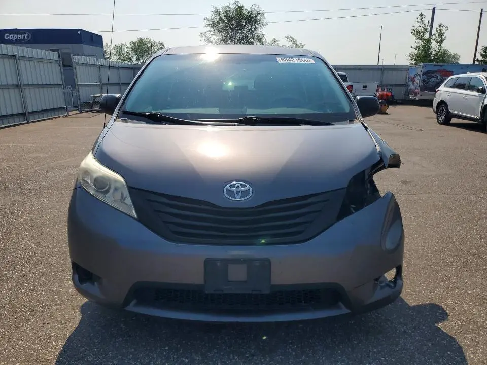 2013 TOYOTA SIENNA L 7-PASSENGER  
