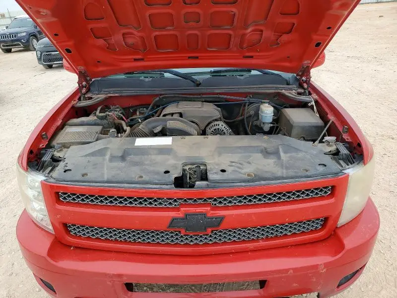 2011 CHEVROLET SILVERADO C1500 LT  