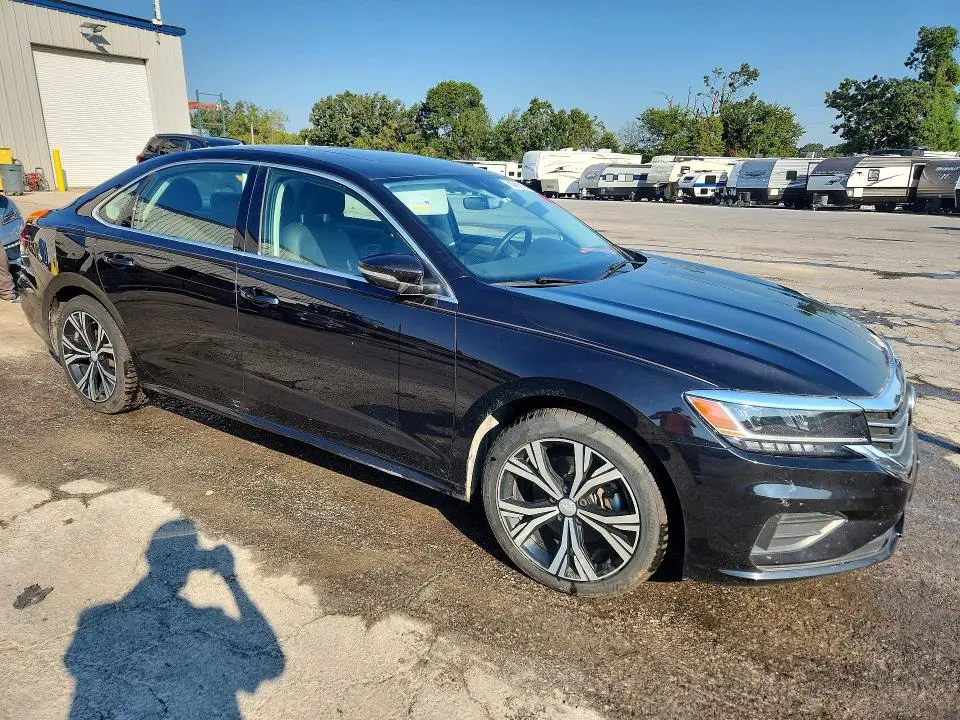 2021 VOLKSWAGEN PASSAT SE  