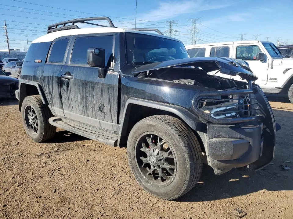 2010 TOYOTA FJ CRUISER BASE  