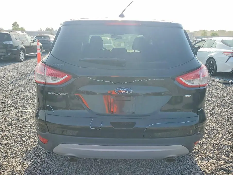 2016 FORD ESCAPE SE  