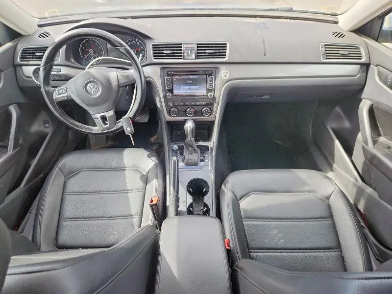 2015 VOLKSWAGEN PASSAT S  