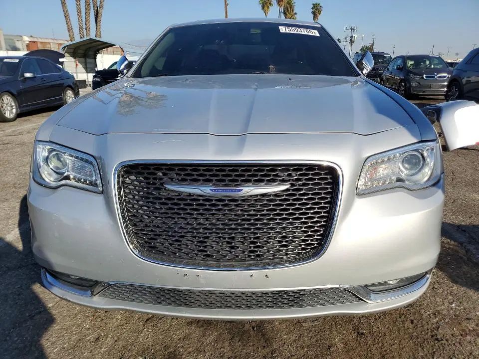 2020 CHRYSLER 300 LIMITED  
