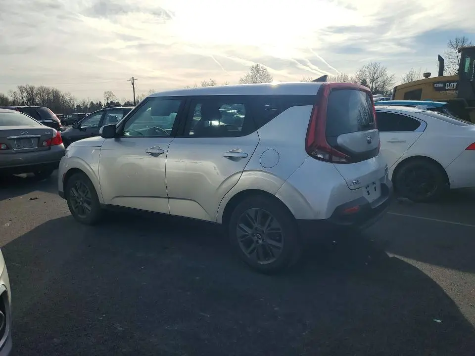 2021 KIA SOUL LX  