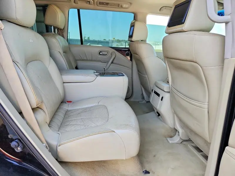 2011 INFINITI QX56 BASE  
