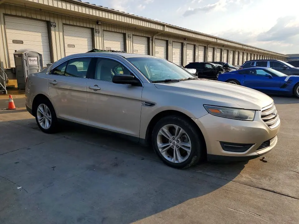 2017 FORD TAURUS SE  