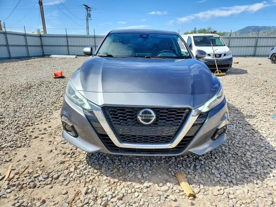 2021 NISSAN ALTIMA PLATINUM  
