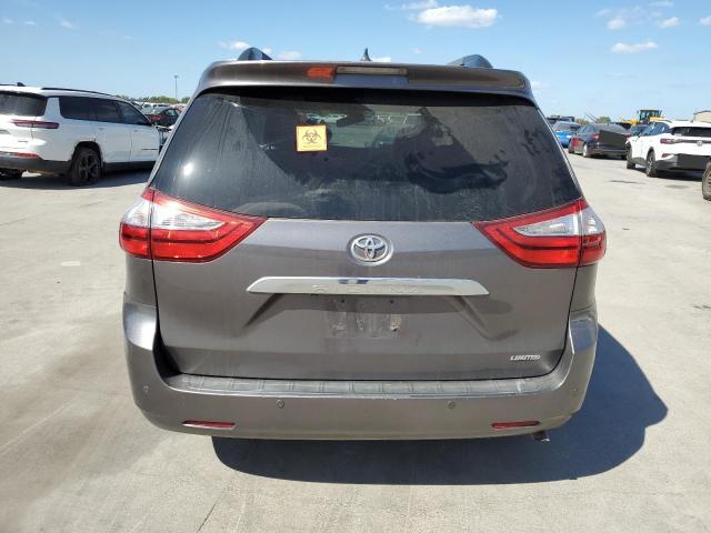 2017 TOYOTA SIENNA XLE