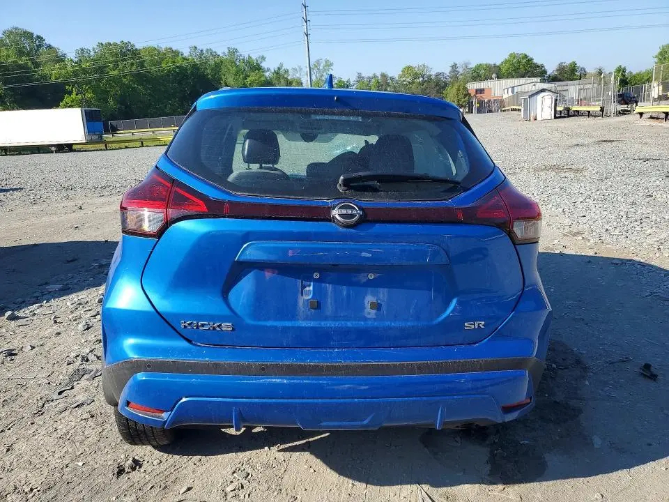 2023 NISSAN KICKS SR  