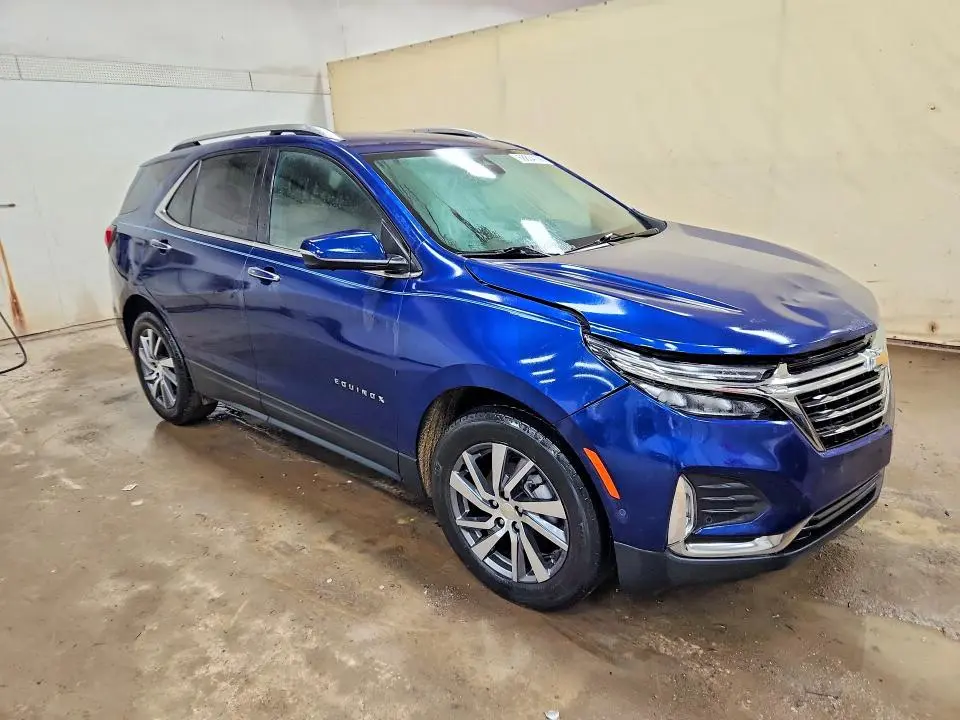 2022 CHEVROLET EQUINOX PREMIER  