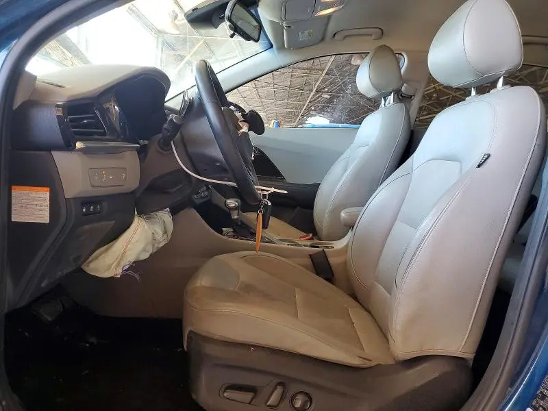 2020 KIA NIRO EX  