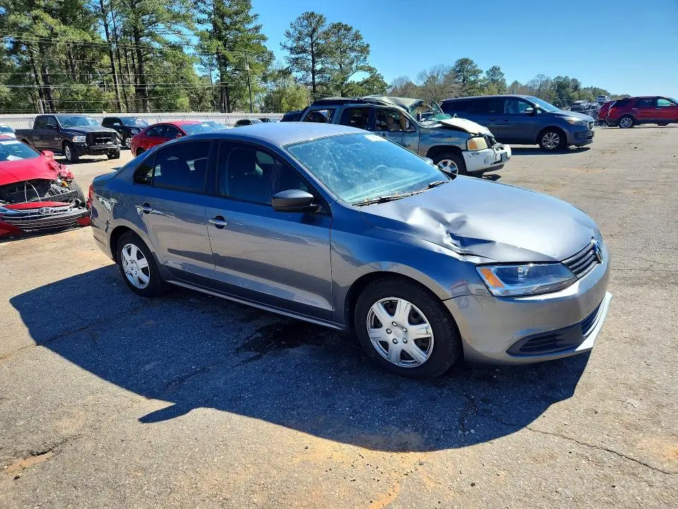 2012 VOLKSWAGEN JETTA BASE  