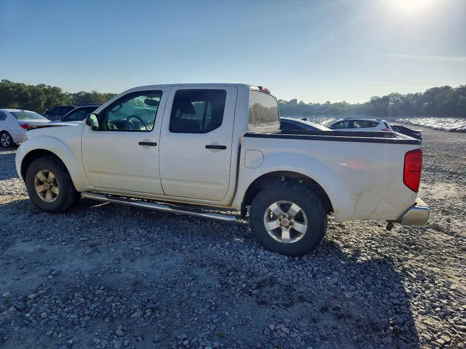 2013 NISSAN FRONTIER S  