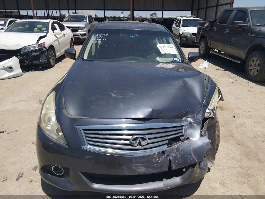 2013 INFINITI G37 JOURNEY