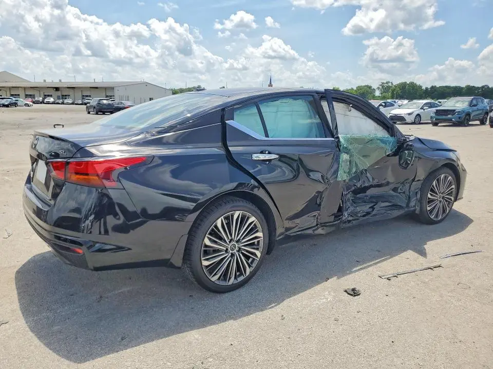 2024 NISSAN ALTIMA SL  