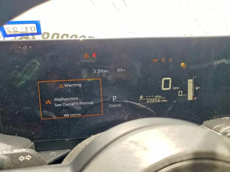 2025 NISSAN KICKS SV  