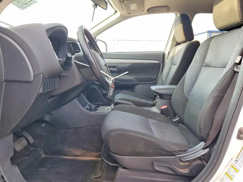 2014 MITSUBISHI OUTLANDER SE  
