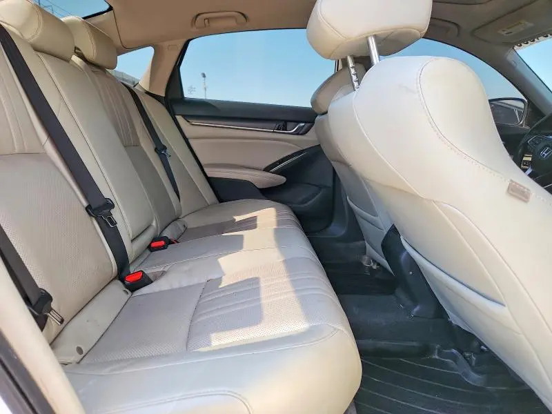 2018 HONDA ACCORD TOURING  