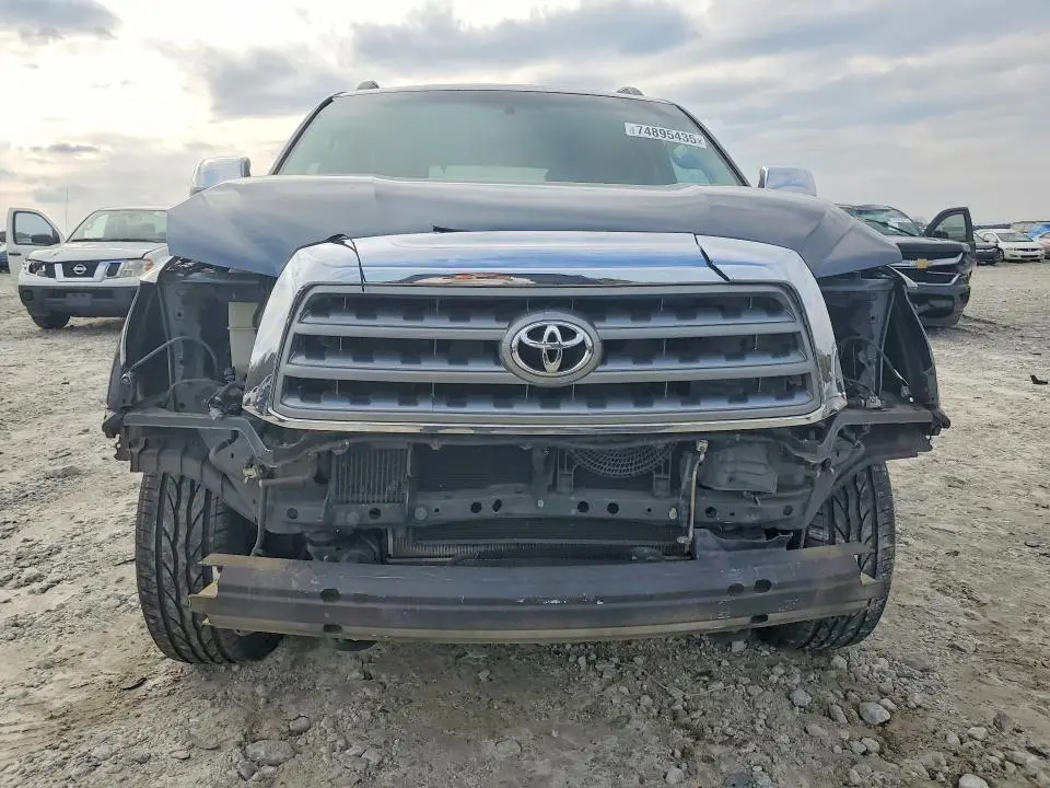 2010 TOYOTA SEQUOIA PLATINUM  