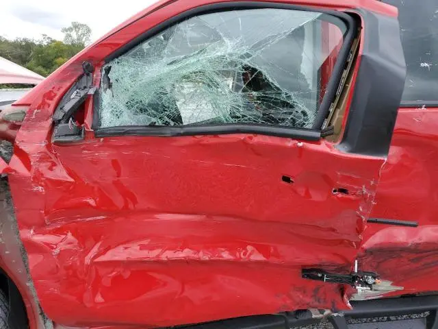 2024 NISSAN FRONTIER S  