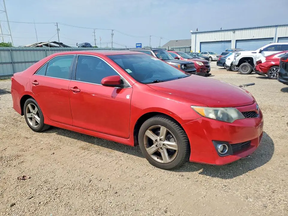 2012 TOYOTA CAMRY SE  