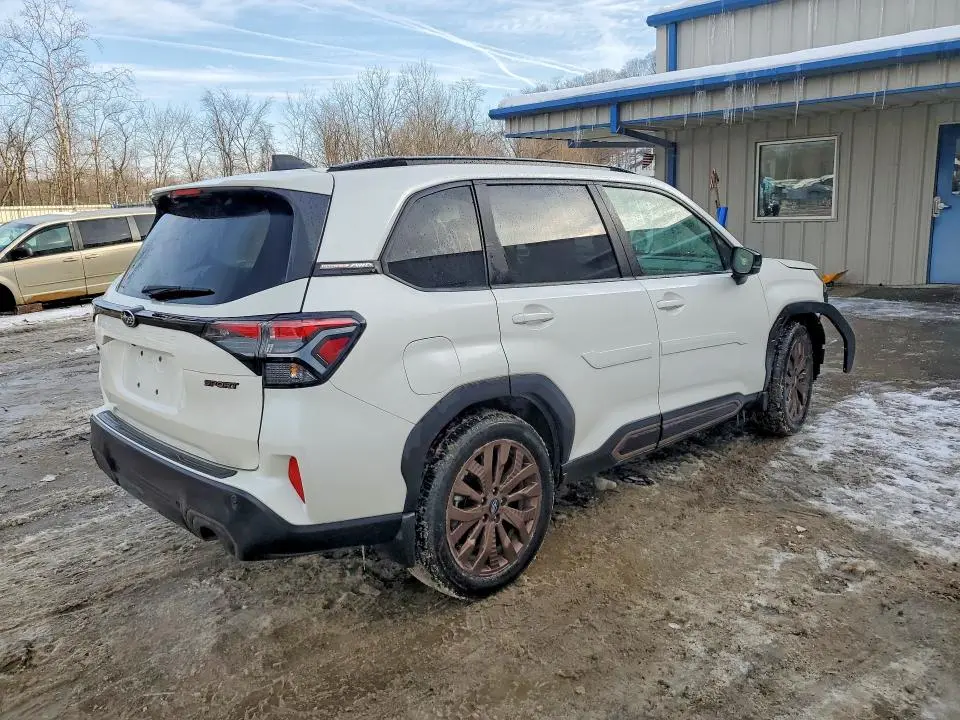 2025 SUBARU FORESTER SPORT  