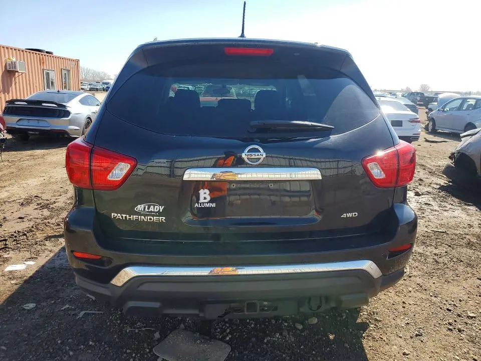 2018 NISSAN PATHFINDER S  