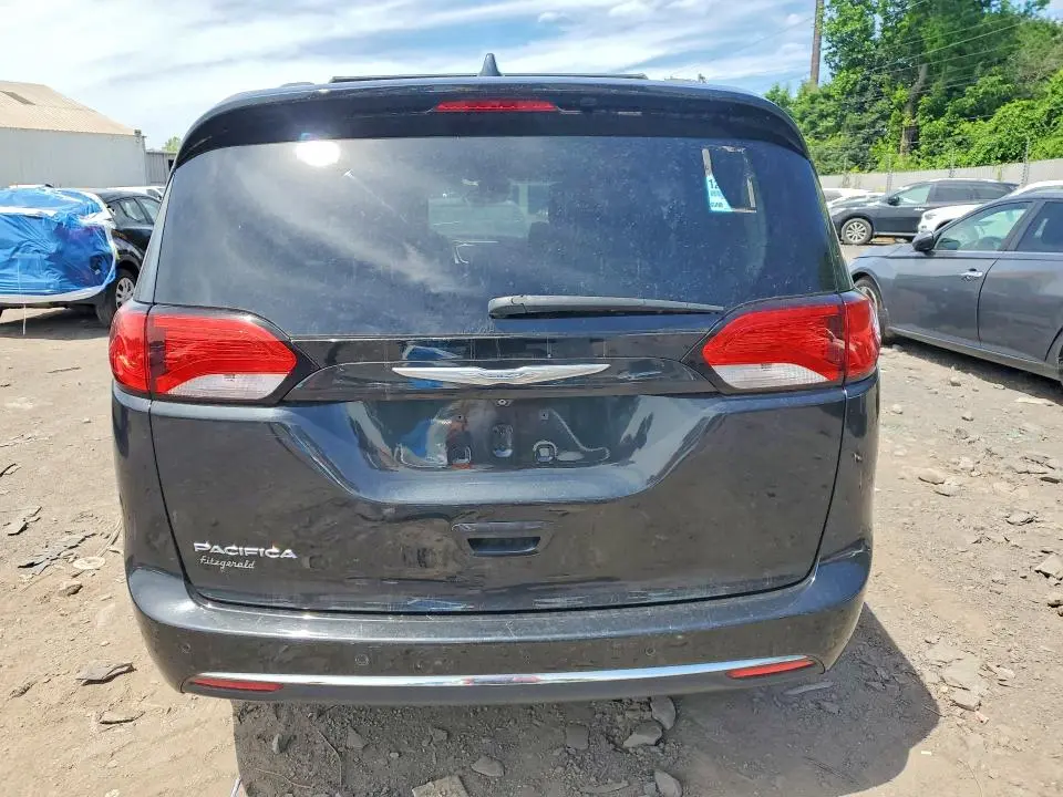 2017 CHRYSLER PACIFICA TOURING L PLUS  
