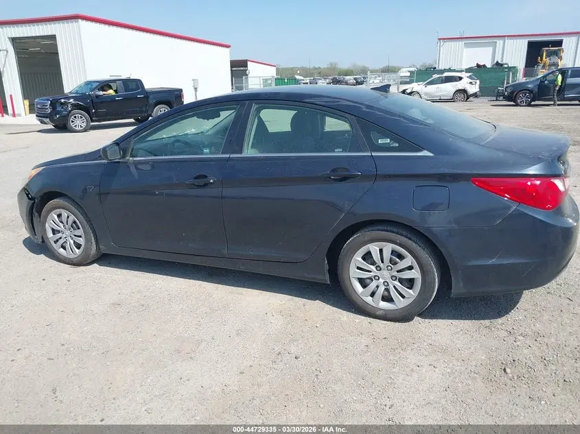 2012 HYUNDAI SONATA GLS