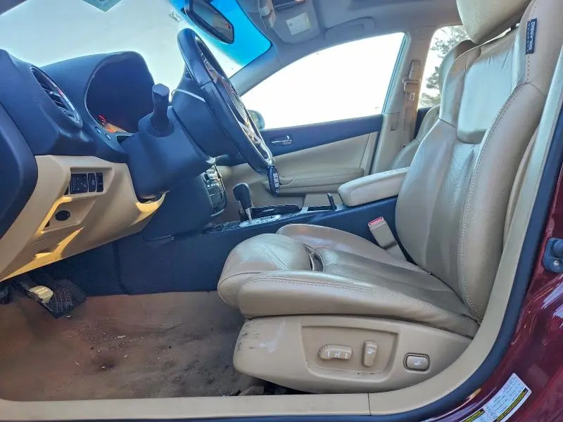 2010 NISSAN MAXIMA SV  